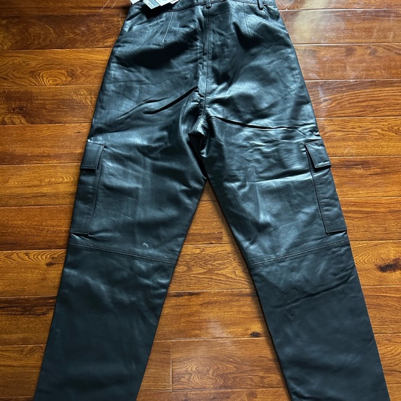 Soaked in Luxury butter soft leather cargo pants NWT SZ medium - Picture 4 of 4
